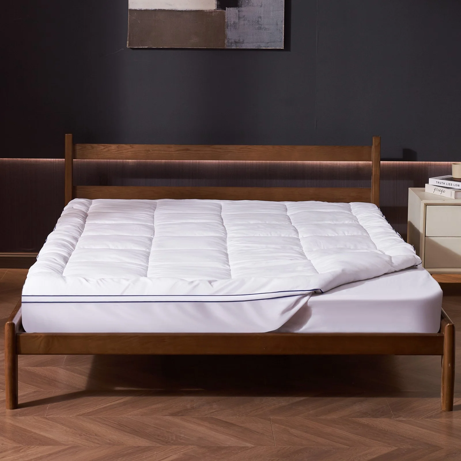 Mattress Topper, Queen Size, 1" Thickness, Fiber Fill Pad with Detachable and Washable Layer, Comfortable Supportive, Cooling, Breathable, with Detachable Bedside Pocket for Holding Small Items