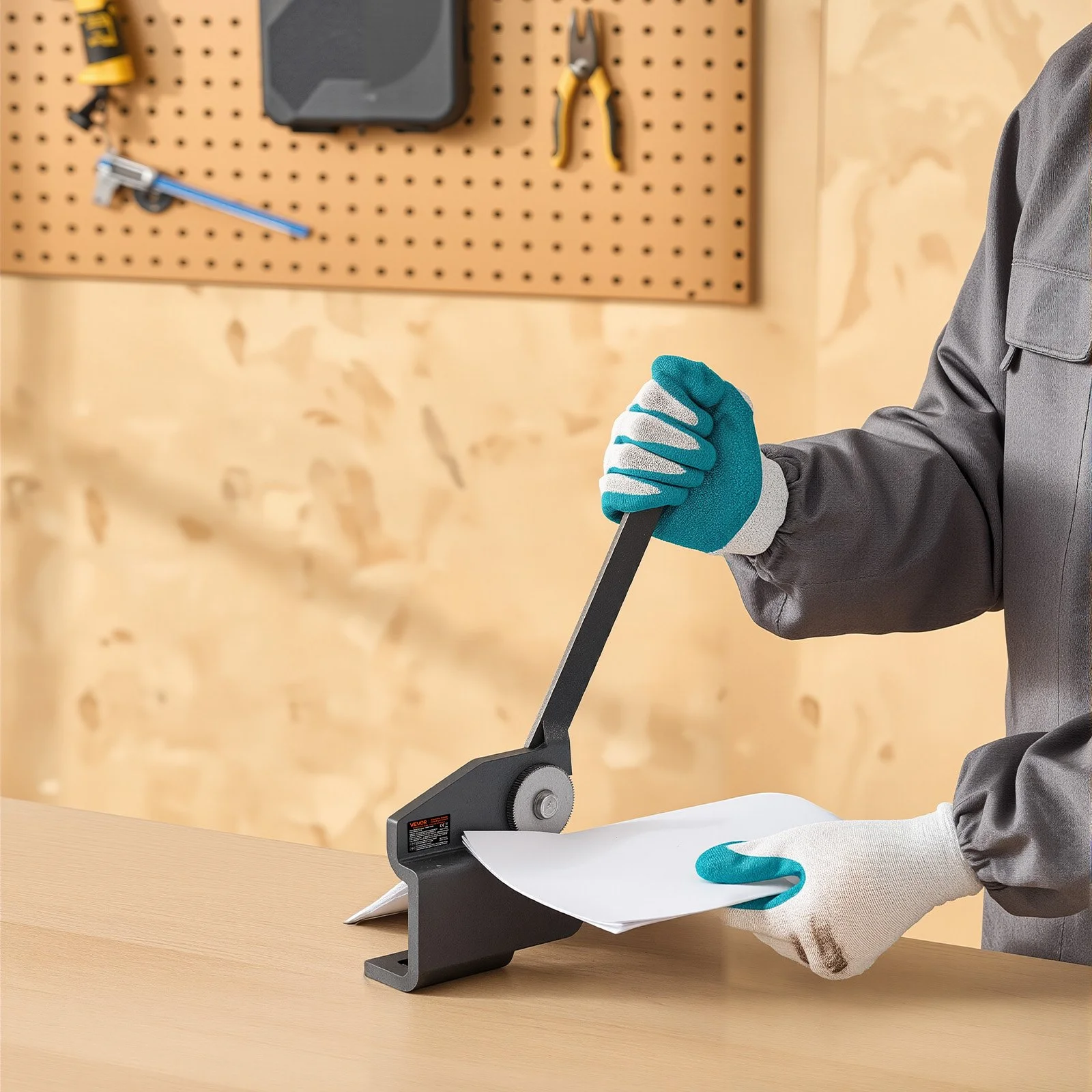 Sheet Metal Shear, Throatless Rotary Hand Shear, 16 Gauge Mild Steel Sheet Cutter with 0.06 in Capacity, with Solid Construction, Mounting Type, for Cutting Steel, Copper, Rebar, and Aluminum - Image 3